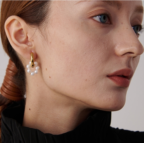 Freshwater Pearl Assymetry Dangle Earrings - Picture 5 of 7